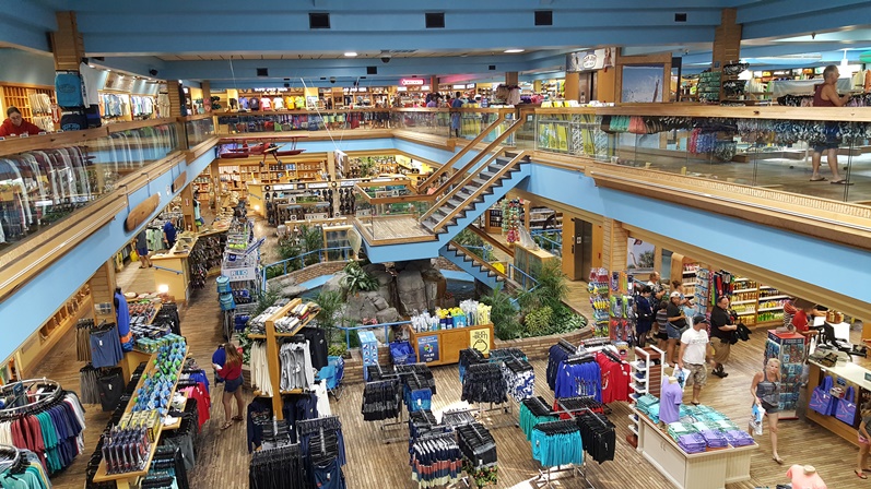 &Uuml;ber mehrere Etagen geht der Shop